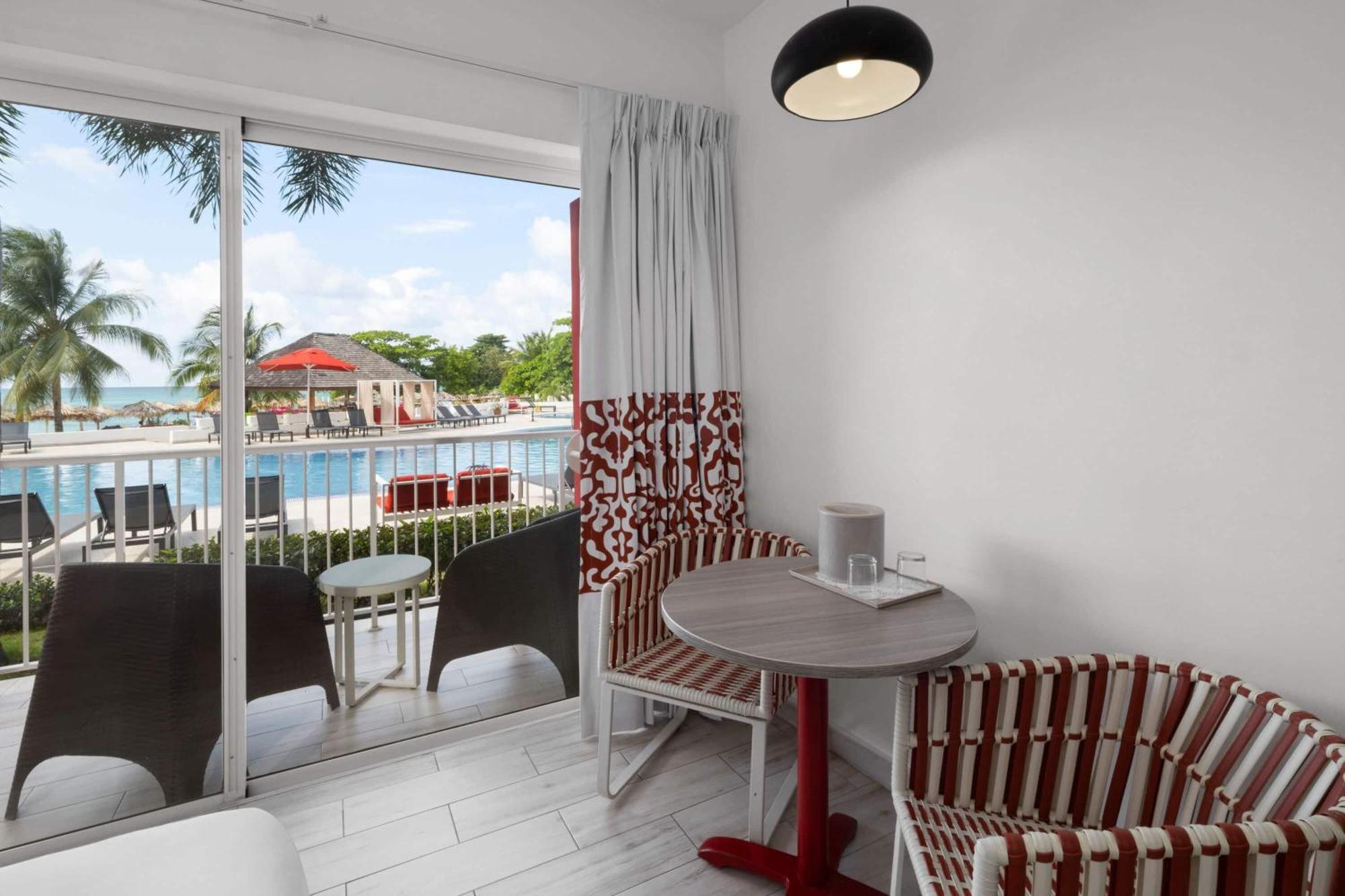 Grand Decameron Cornwall Beach, A Trademark All-Inclusive Resort Montego Bay Eksteriør billede