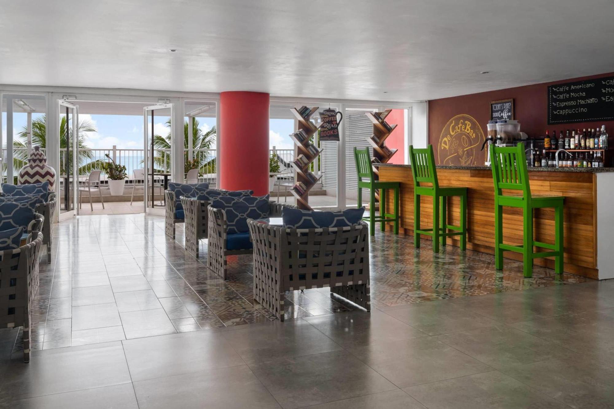 Grand Decameron Cornwall Beach, A Trademark All-Inclusive Resort Montego Bay Eksteriør billede
