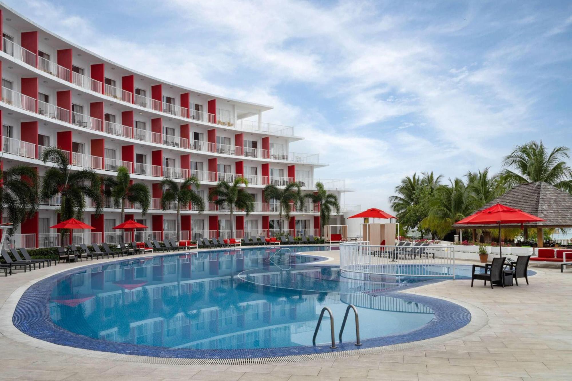 Grand Decameron Cornwall Beach, A Trademark All-Inclusive Resort Montego Bay Eksteriør billede