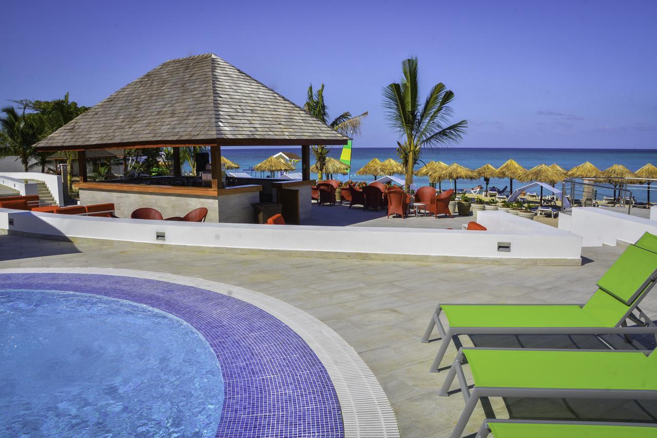 Grand Decameron Cornwall Beach, A Trademark All-Inclusive Resort Montego Bay Eksteriør billede
